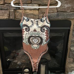 NEW Beautiful Bodysuit size Small